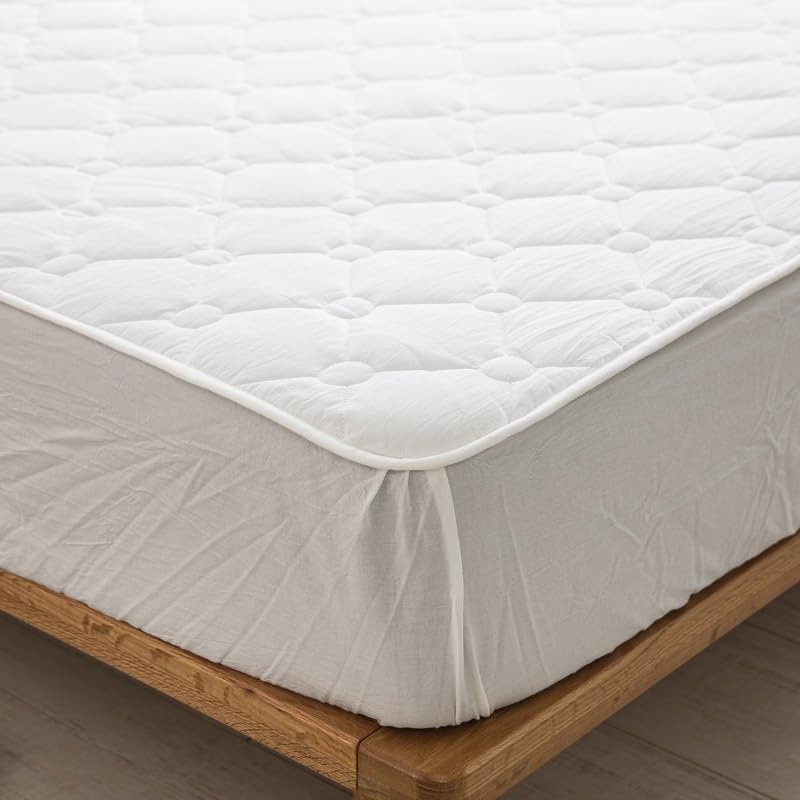 Machine-Washable Soft Mattress Protector – White