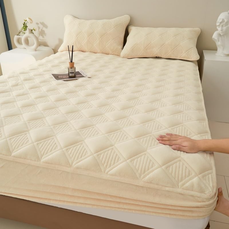Velvet Thermal Mattress Cover – Plush Winter Bedding