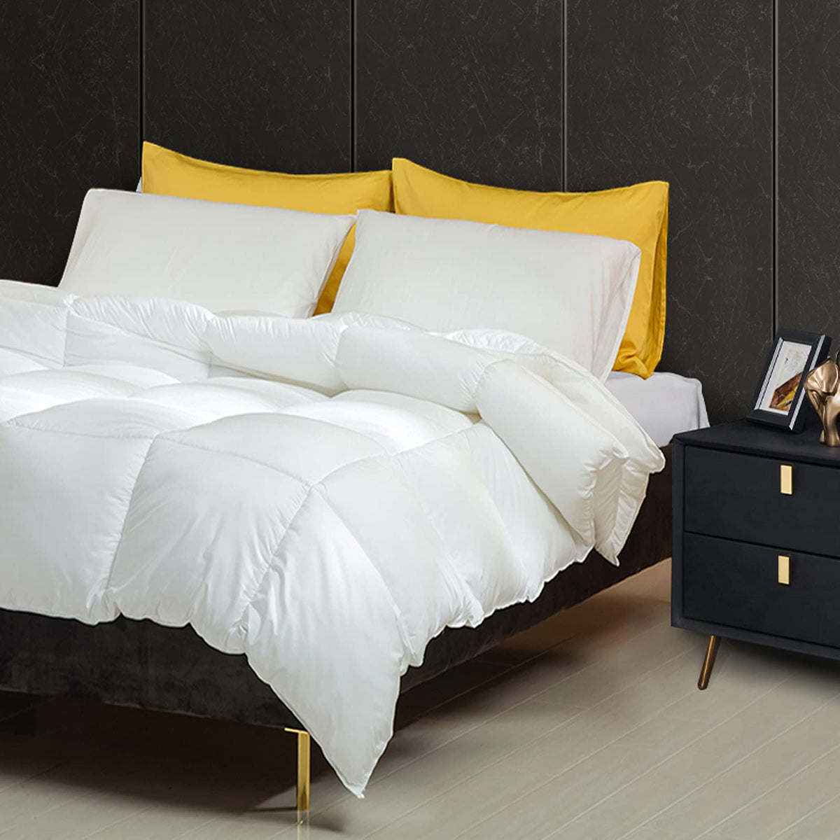 White Duck Down Cotton Duvet Set with 2 Pillowcases